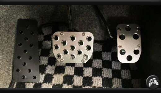 ジムニー Jimny JA11 JA12 JA22 JB32 JB23 アルミ ペダル カバー おすすめ 安い 取り付け 方法