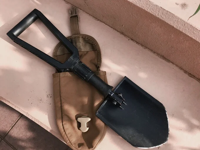 ジムニー 背面 スコップ シャベル 軍用 GERBER