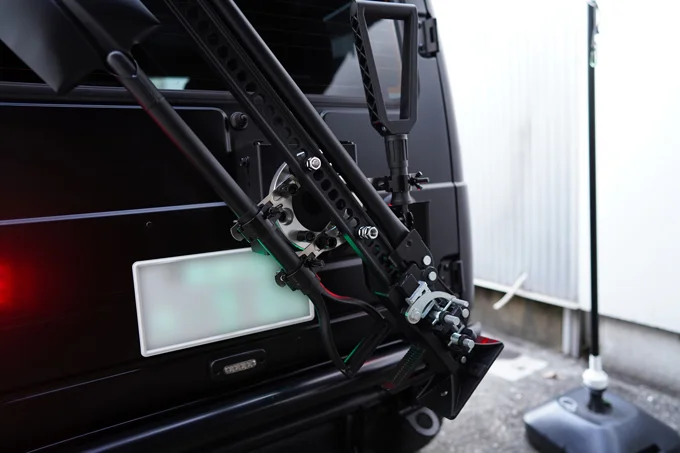 ジムニー 背面 スコップ シャベル 固定 装着 取り付け