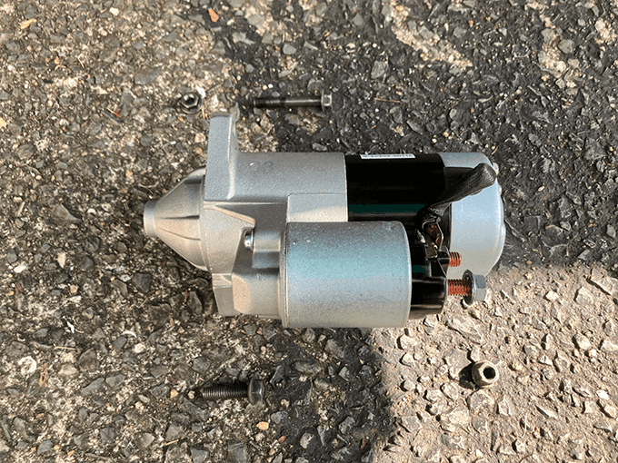 ジムニー スターターモーター リビルト 交換 方法 ボルト ナット